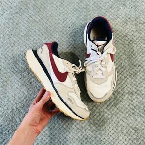 Nike Women's Sneakers - Cream and Red